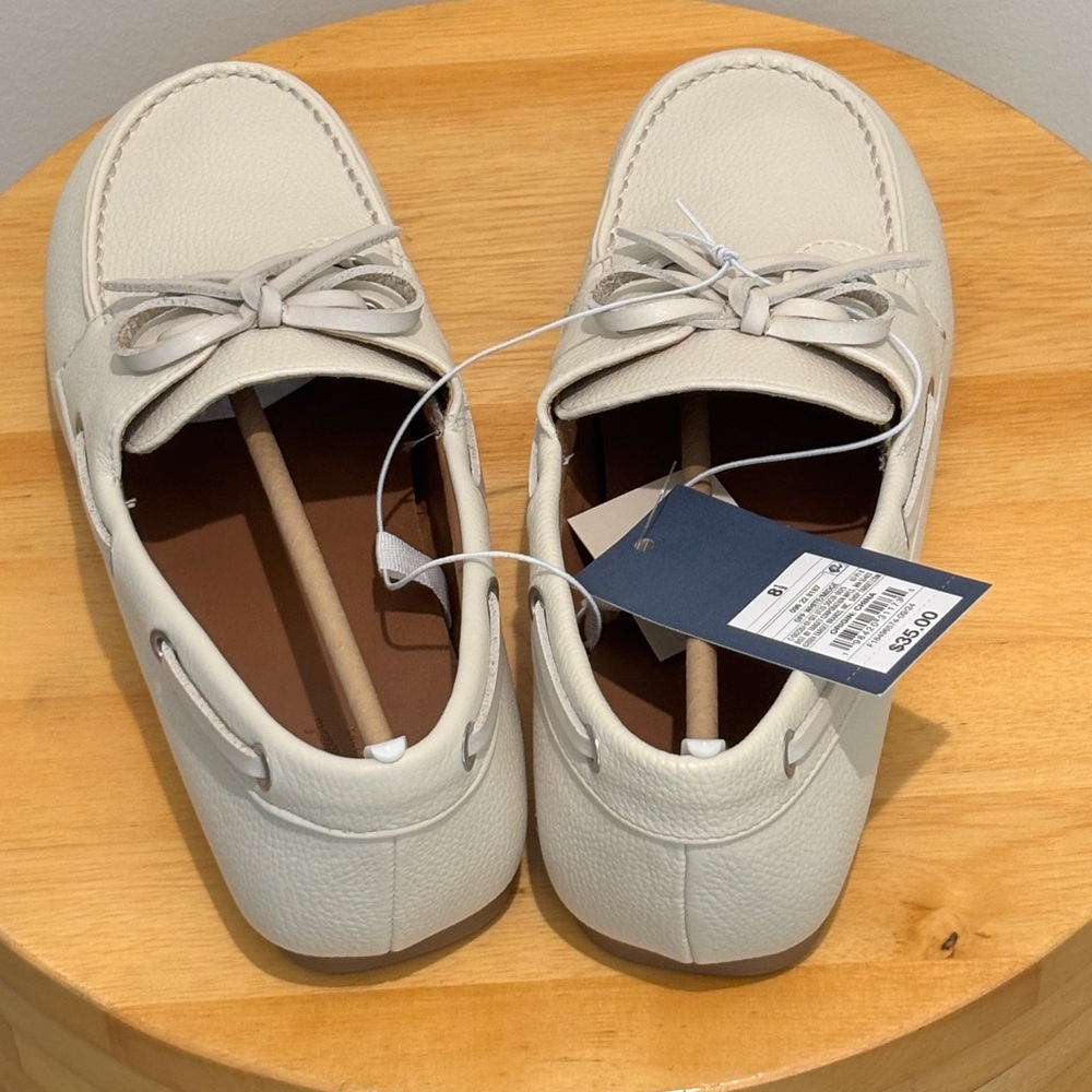 Universal Thread Off-White Women's Midge Flats Boat Shoes with Memory Foam